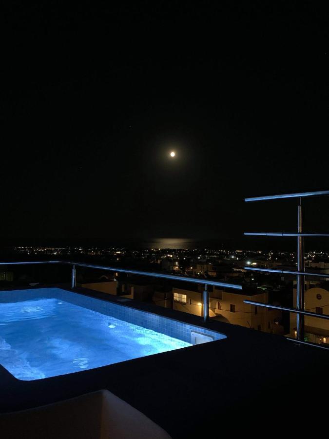 Lux House With Outdoor Jacuzzi And Sea View In Santorini Apartment Emporio  Ngoại thất bức ảnh